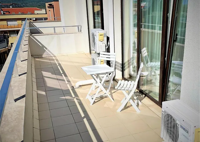 Stamopolu Lux With Pool View Aparthotel